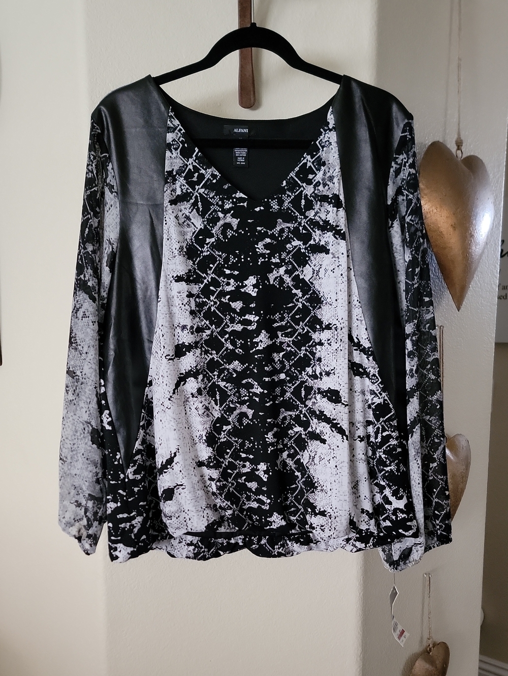 ALFANI Abstract Snake Print Faux Leather Panels Top Size XL NWT